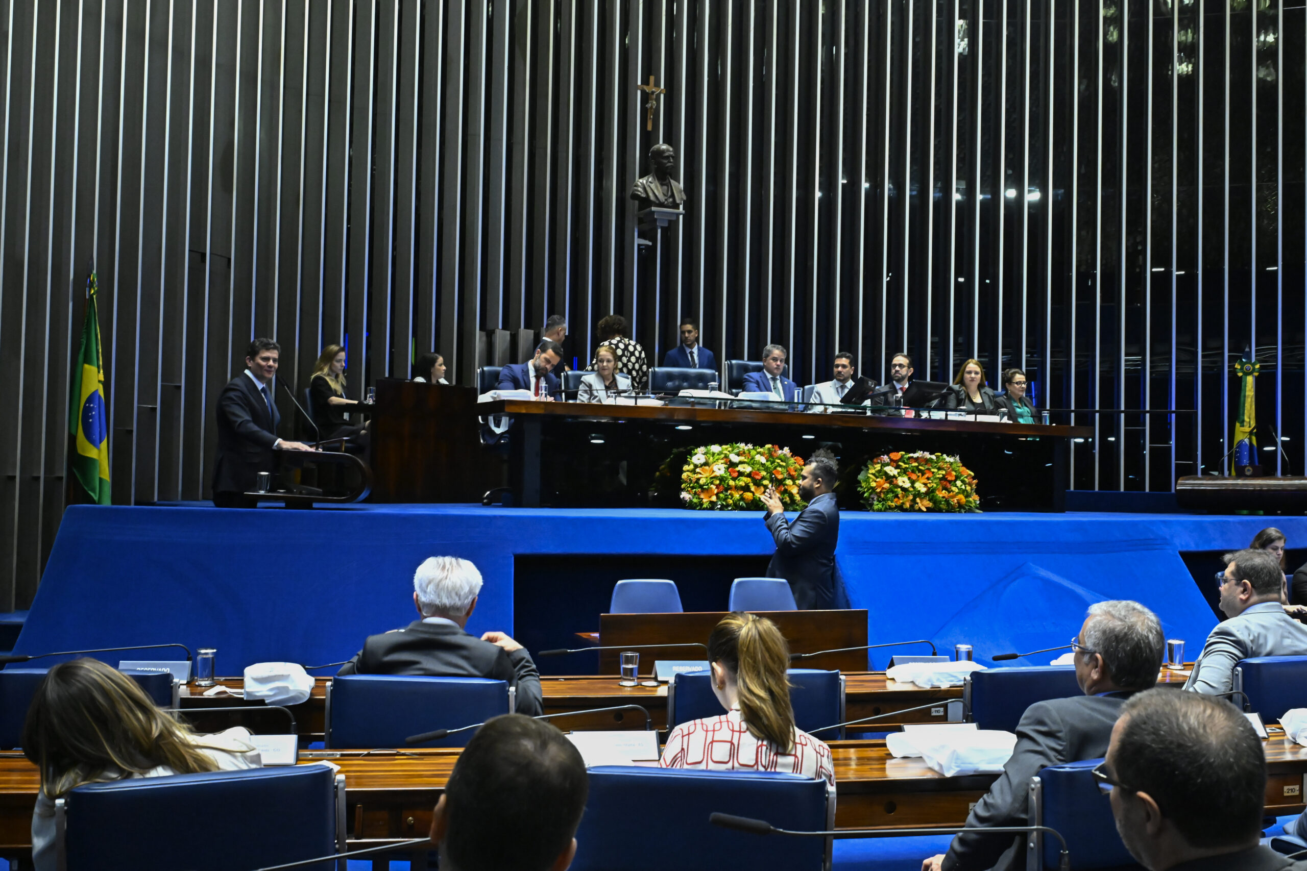Comissão do Senado revisa regras de lobby e representação de interesses